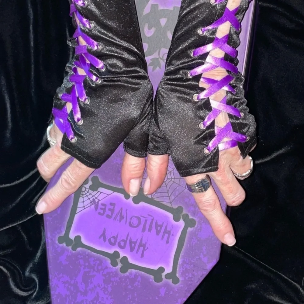 {NWT} Fingerless Goth Black Satin Corset Gloves w/thumb sheaths